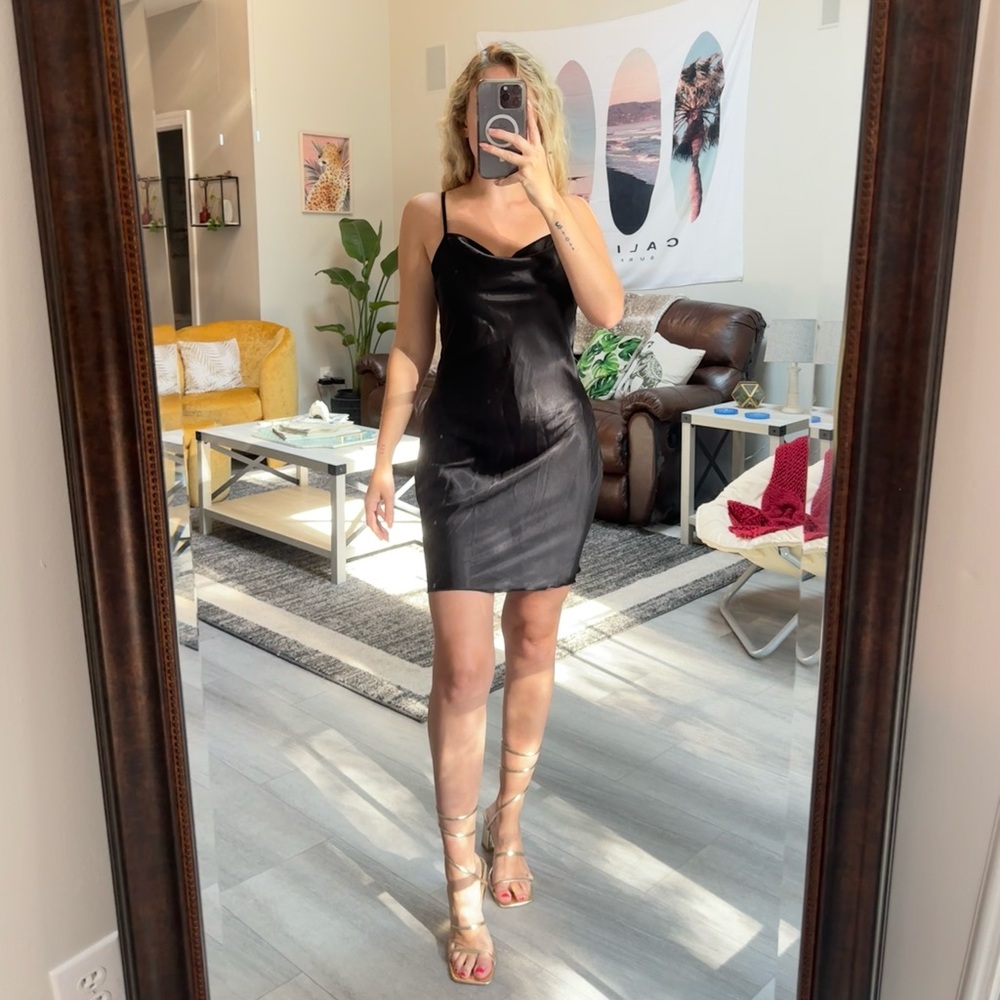 Bebe dress